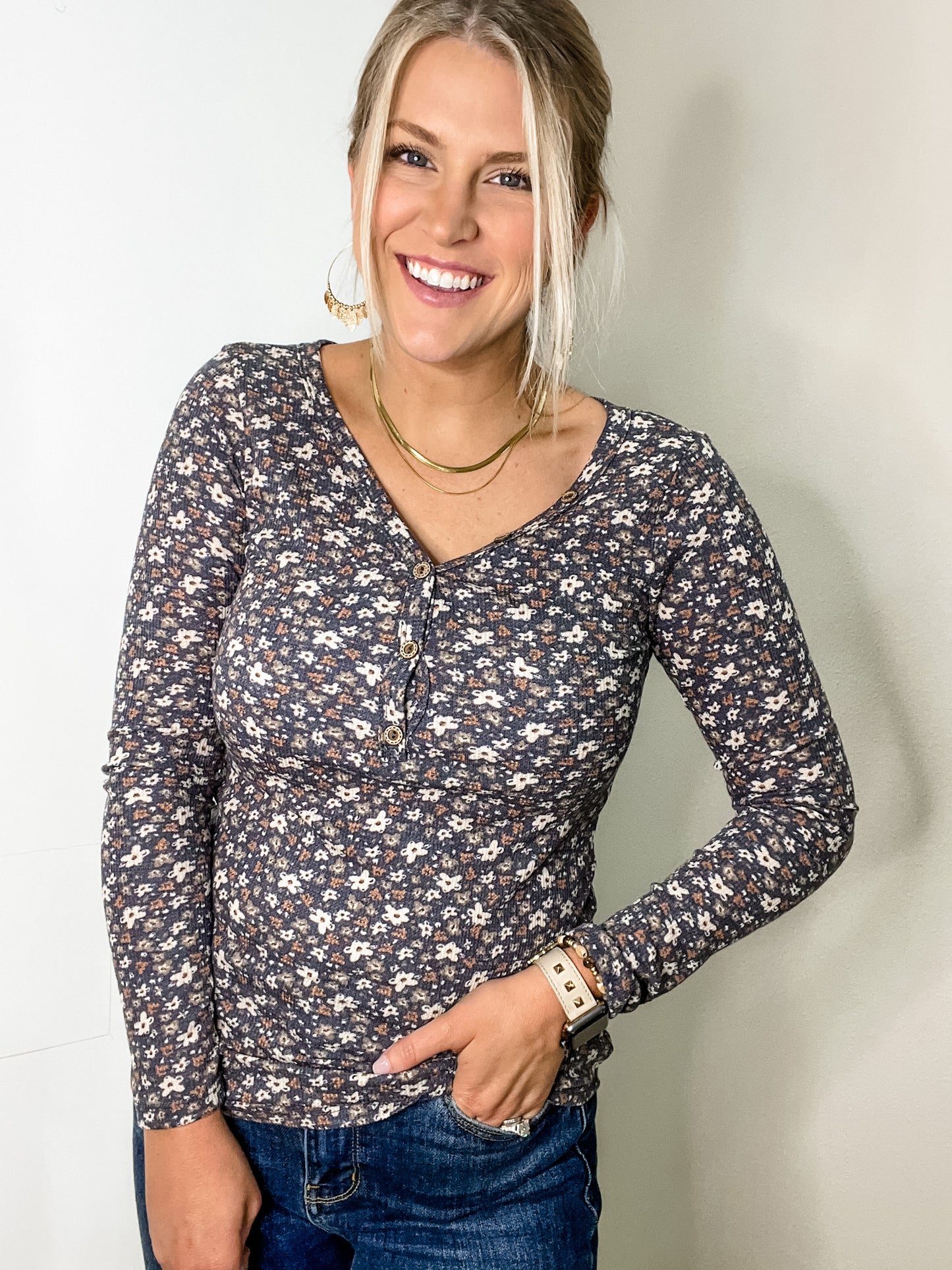 Button Front Floral Henley Top In Navy