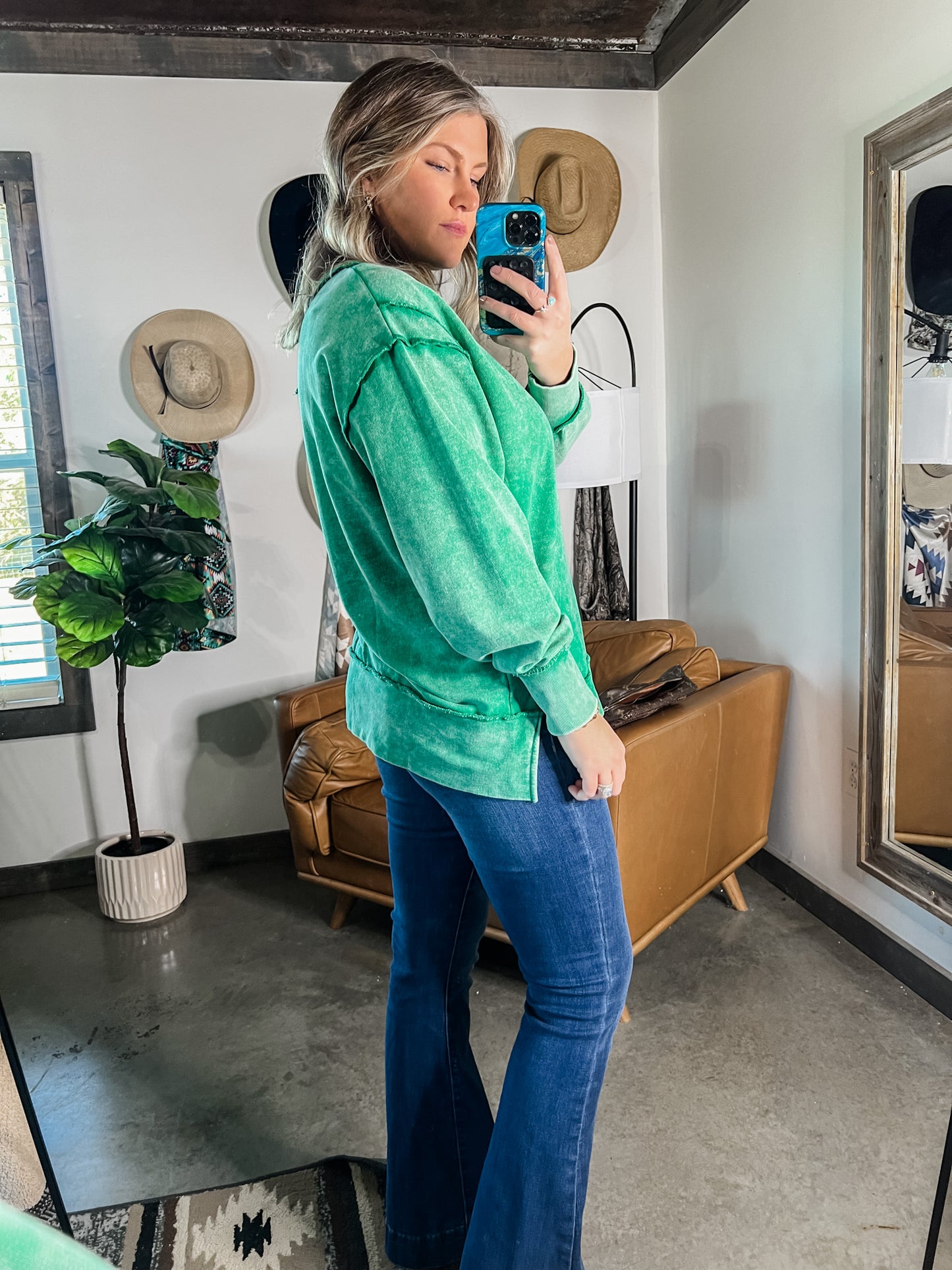 KELLY GREEN MINERAL WASH SWEATER