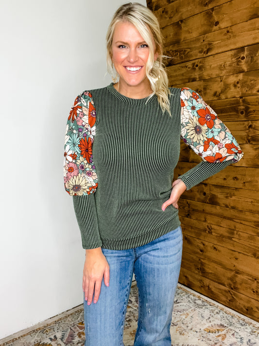 Ribbed Knit Top With Floral Sleeve Detail In Green