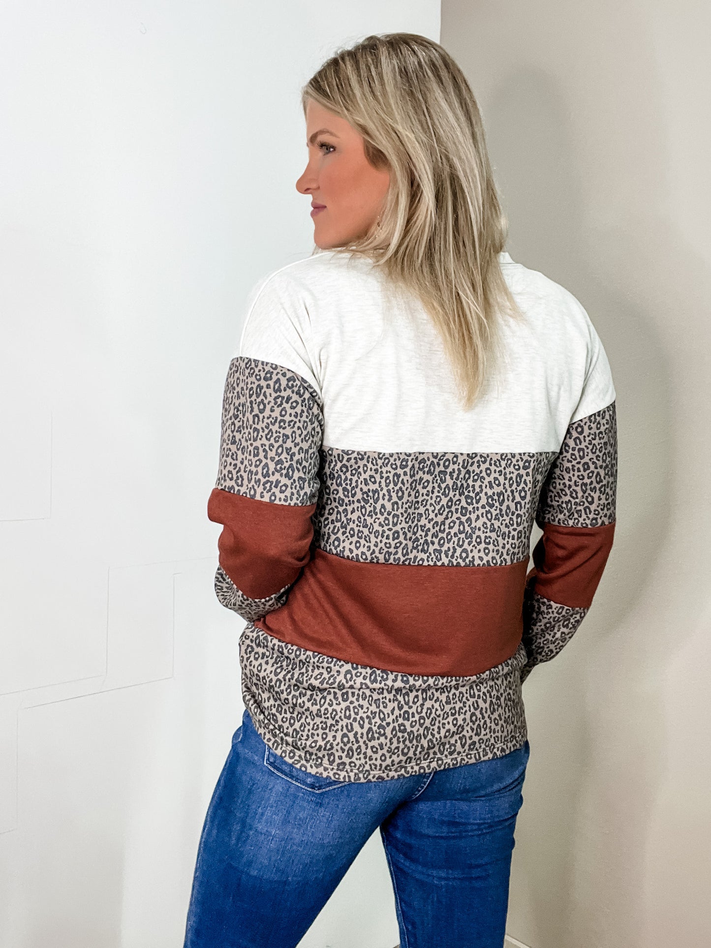 V Neck Long Sleeve Color Block Top In Rust & Neutral Leopard